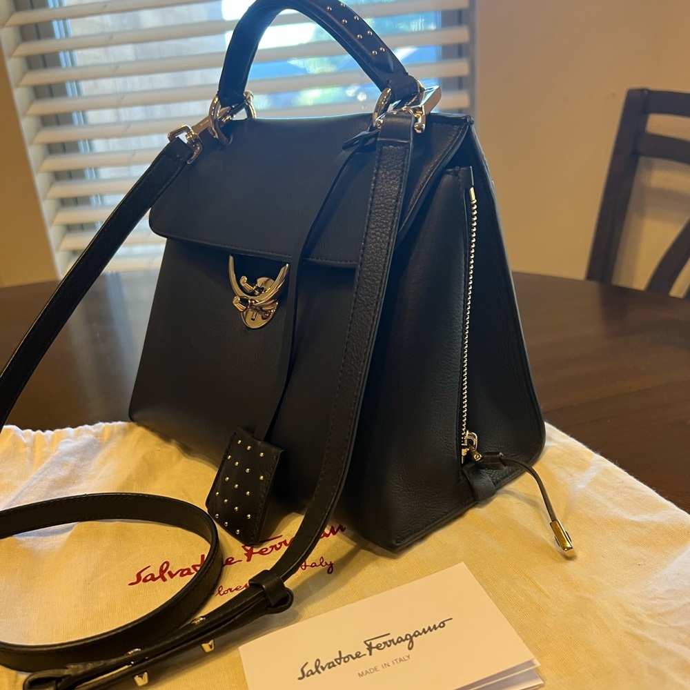 Top Handle Bag Leather Small Salvatore Ferragamo Jet Set